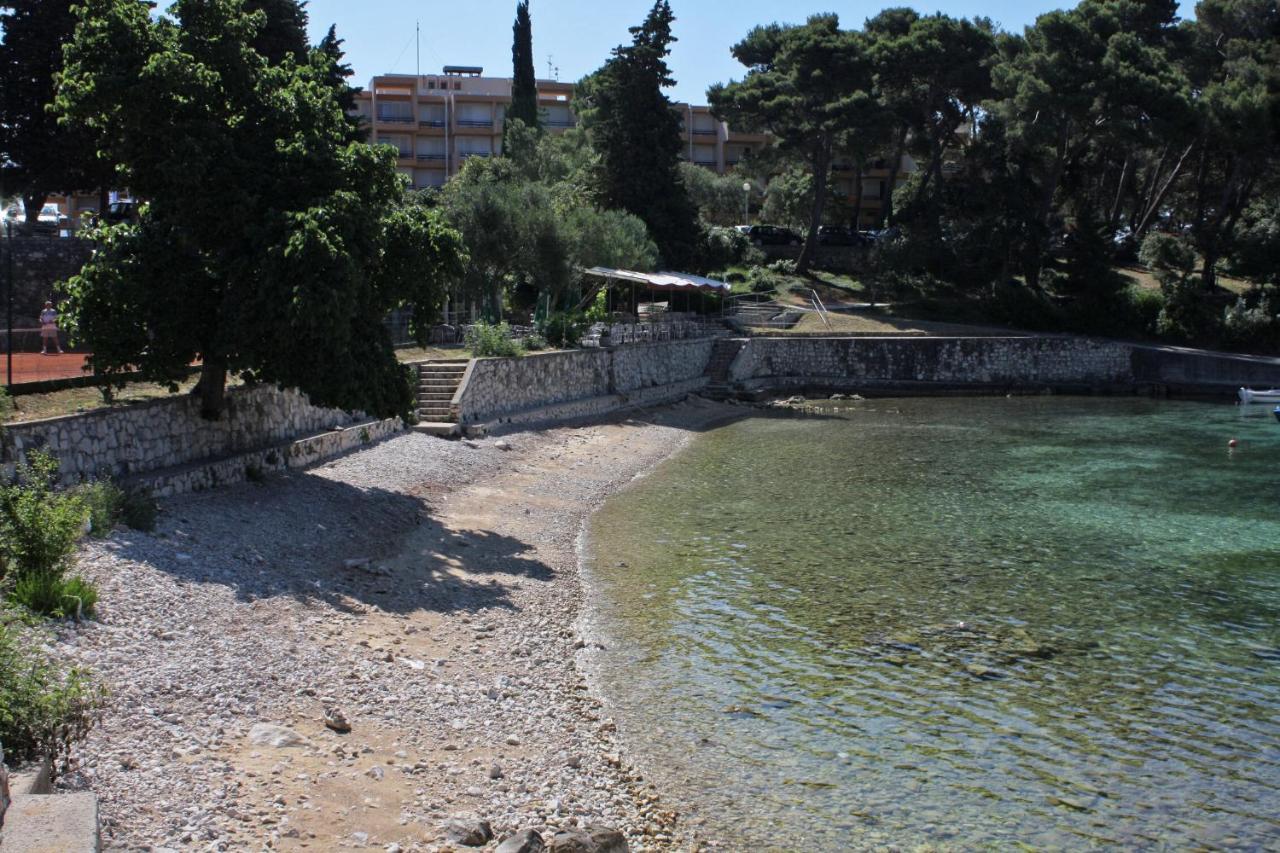Apartments By The Sea Suha Punta, Rab - 5050 Kampor ภายนอก รูปภาพ