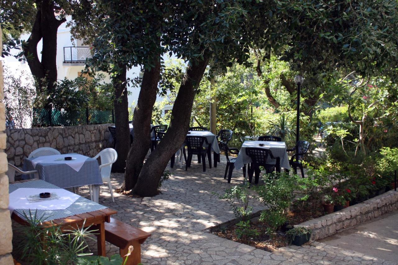 Apartments By The Sea Suha Punta, Rab - 5050 Kampor ภายนอก รูปภาพ
