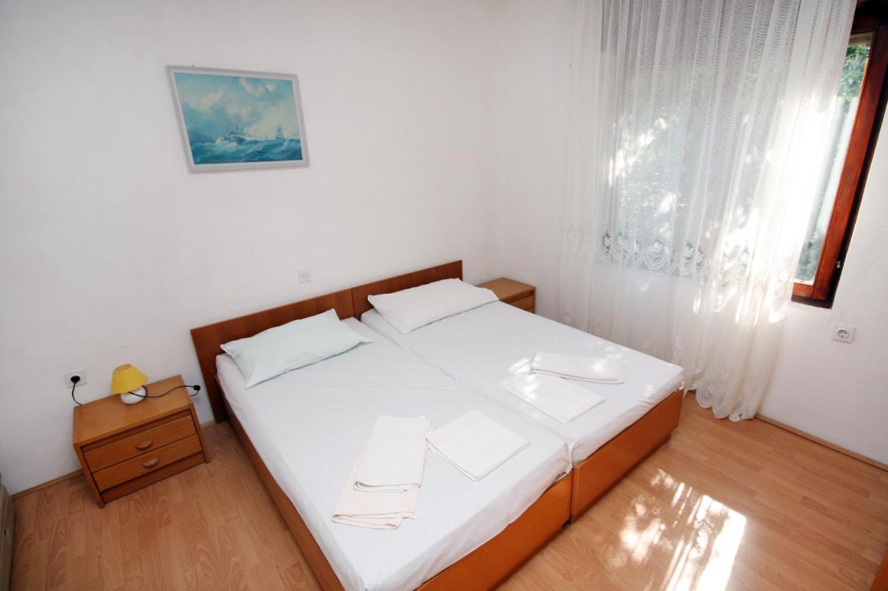 Apartments By The Sea Suha Punta, Rab - 5050 Kampor ภายนอก รูปภาพ