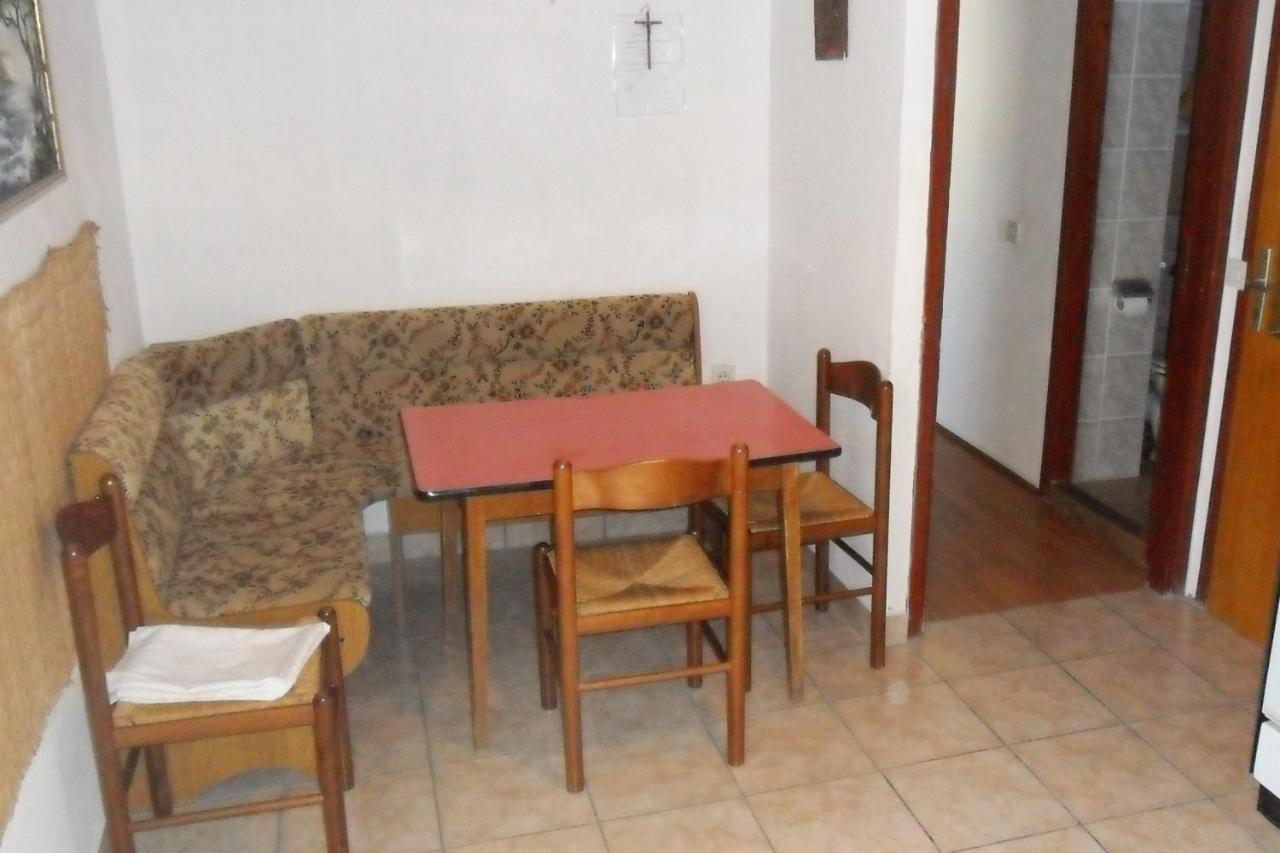Apartments By The Sea Suha Punta, Rab - 5050 Kampor ภายนอก รูปภาพ