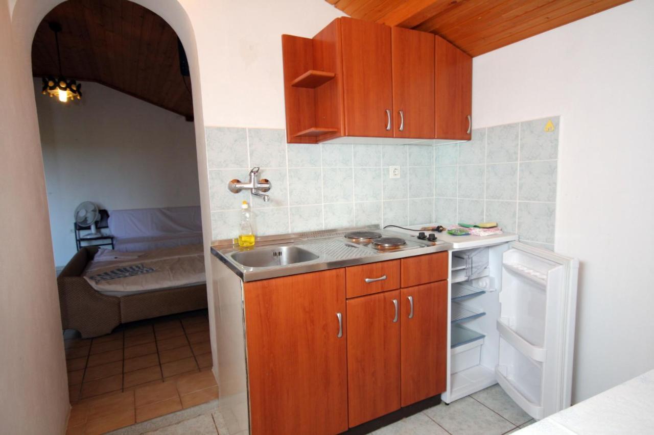 Apartments By The Sea Suha Punta, Rab - 5050 Kampor ภายนอก รูปภาพ