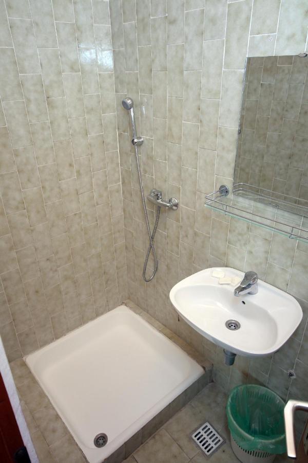 Apartments By The Sea Suha Punta, Rab - 5050 Kampor ภายนอก รูปภาพ