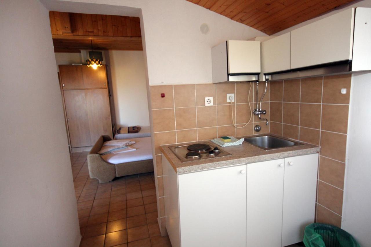 Apartments By The Sea Suha Punta, Rab - 5050 Kampor ภายนอก รูปภาพ