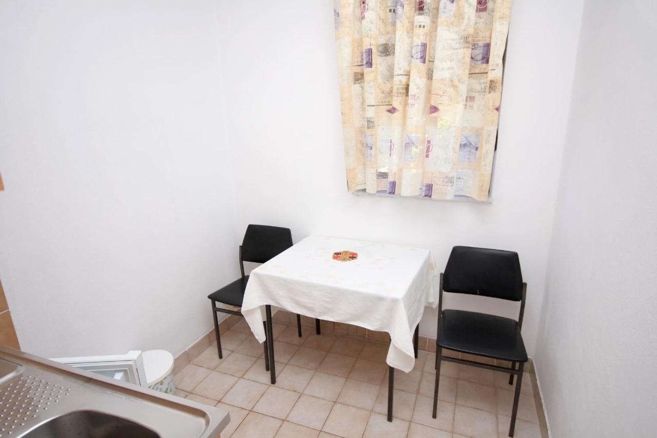Apartments By The Sea Suha Punta, Rab - 5050 Kampor ภายนอก รูปภาพ